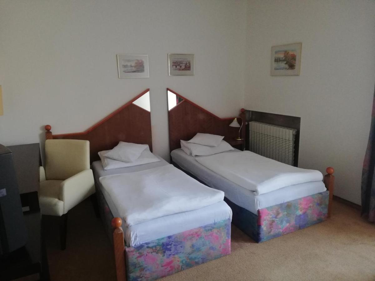 Hotel Monica, Prague